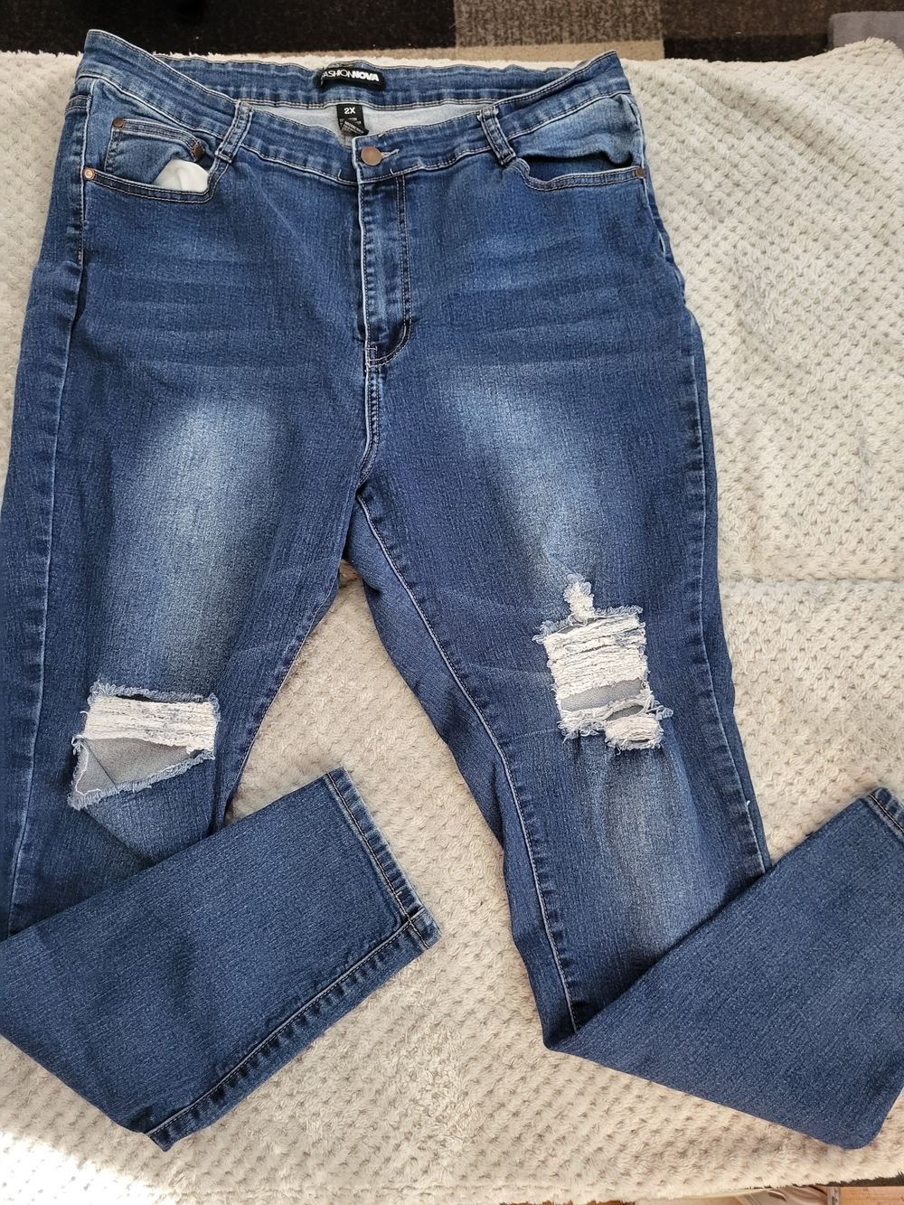 Fashion Nova Women's‎ Blue Distressed Skinny Jeans 2x